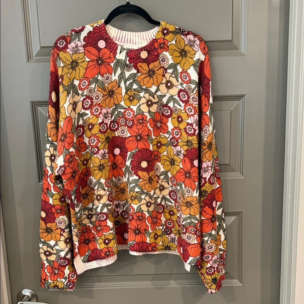 Joanie Oversized Retro Floral Sweater EUC. Very Soft And Comfy!